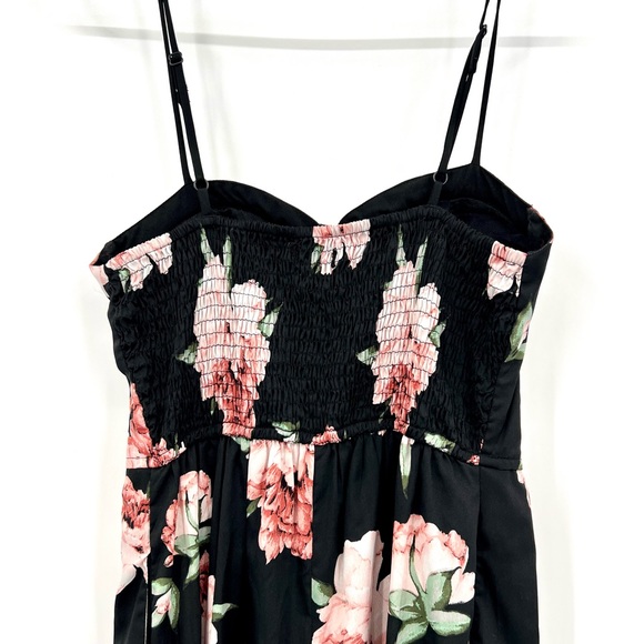 Floral Romper - Picture 13 of 16